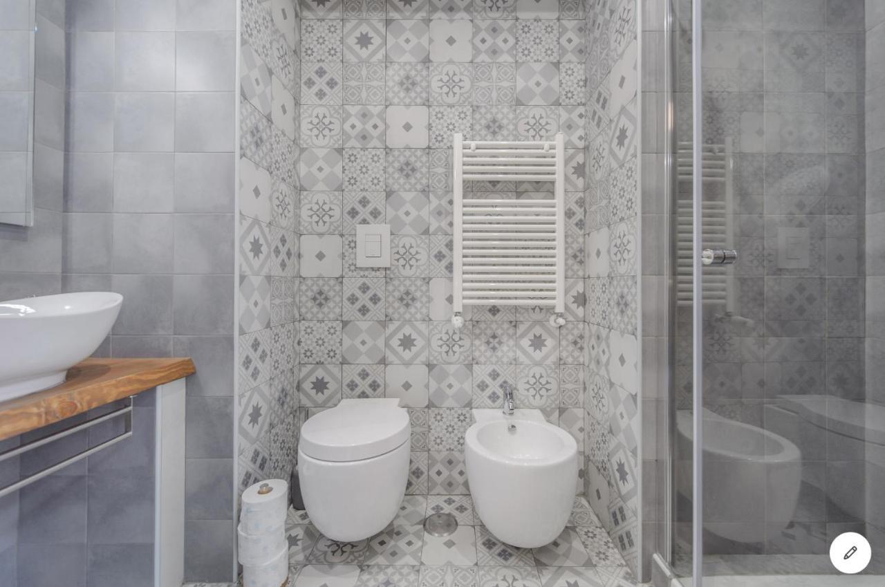 Museum Luxury Suites Napoli Ngoại thất bức ảnh